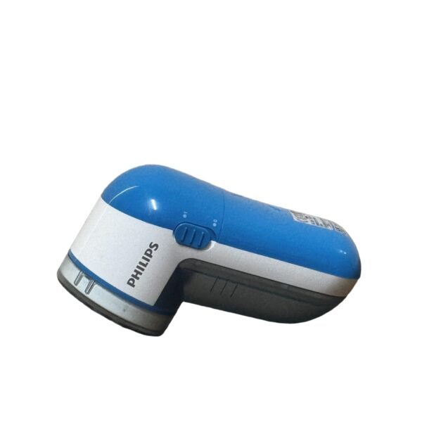 Philips GC026/00 Fabric Shaver, Blue - Refurbished - Image 2